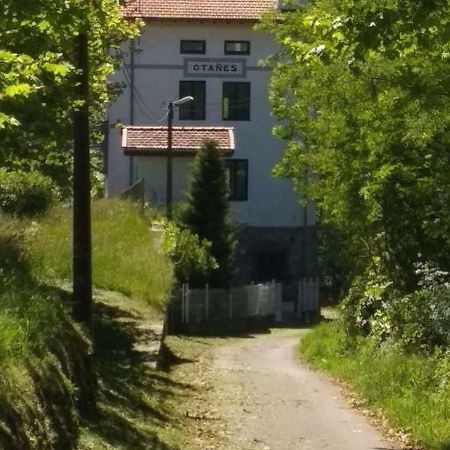 Castro Urdiales - La Vieja Estacion - Cerca De Bilbao Guest House Ngoại thất bức ảnh