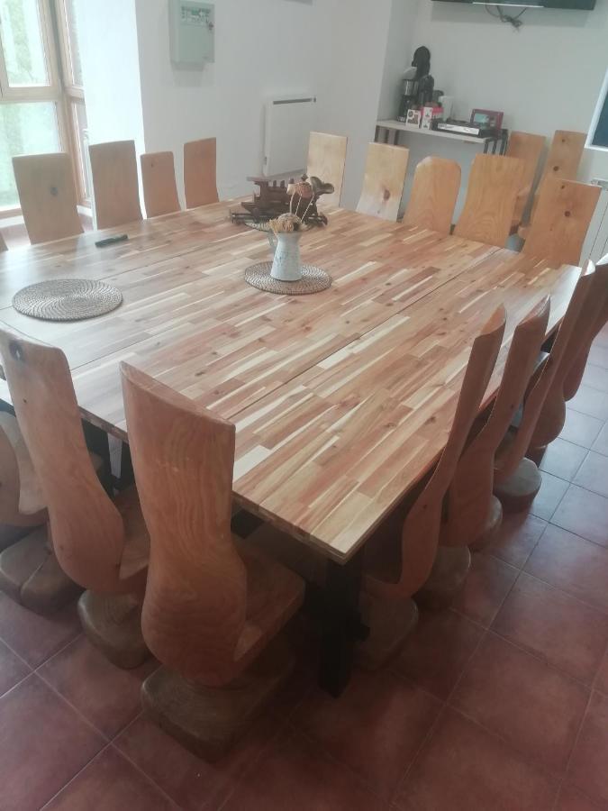 Castro Urdiales - La Vieja Estacion - Cerca De Bilbao Guest House Ngoại thất bức ảnh