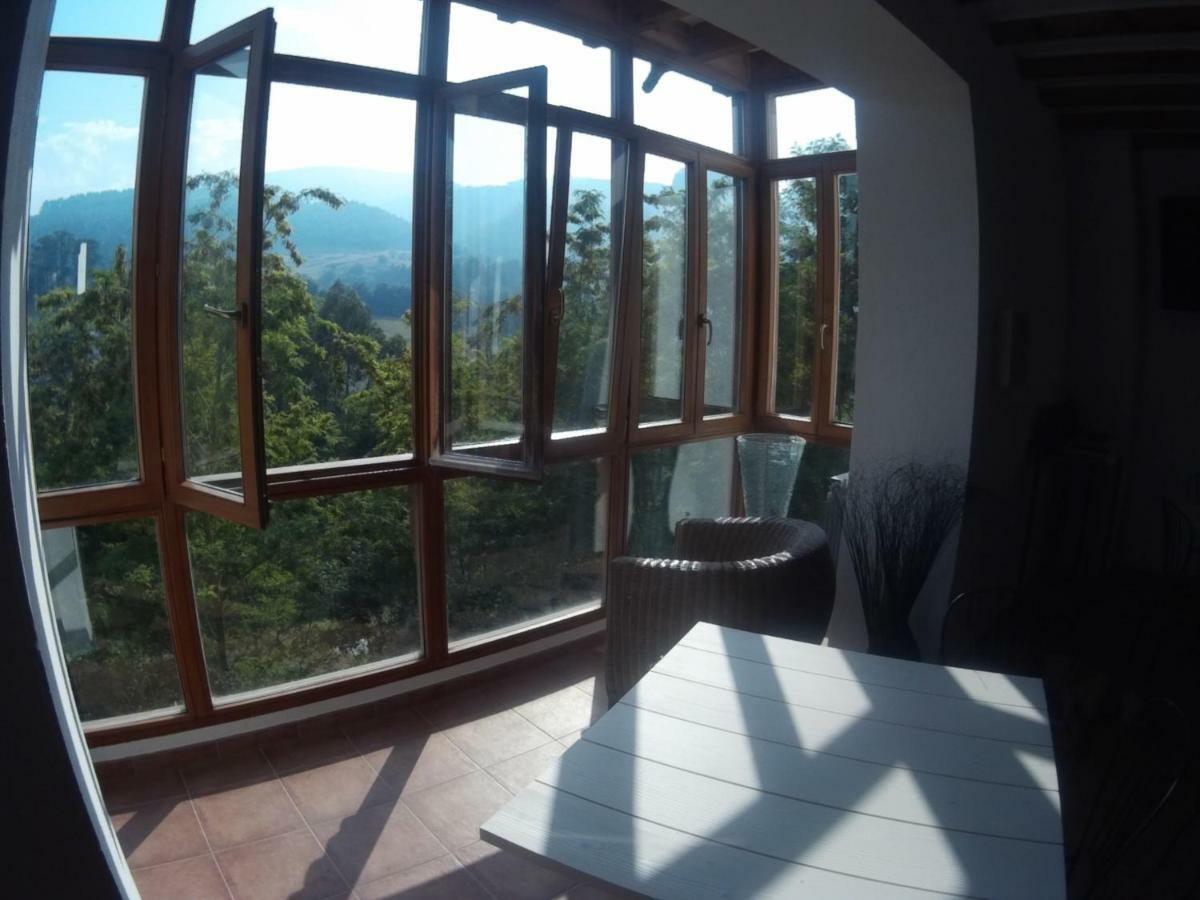 Castro Urdiales - La Vieja Estacion - Cerca De Bilbao Guest House Ngoại thất bức ảnh